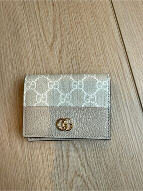Gucci Small Bifold Wallet in Beige and Cream with Gold GG